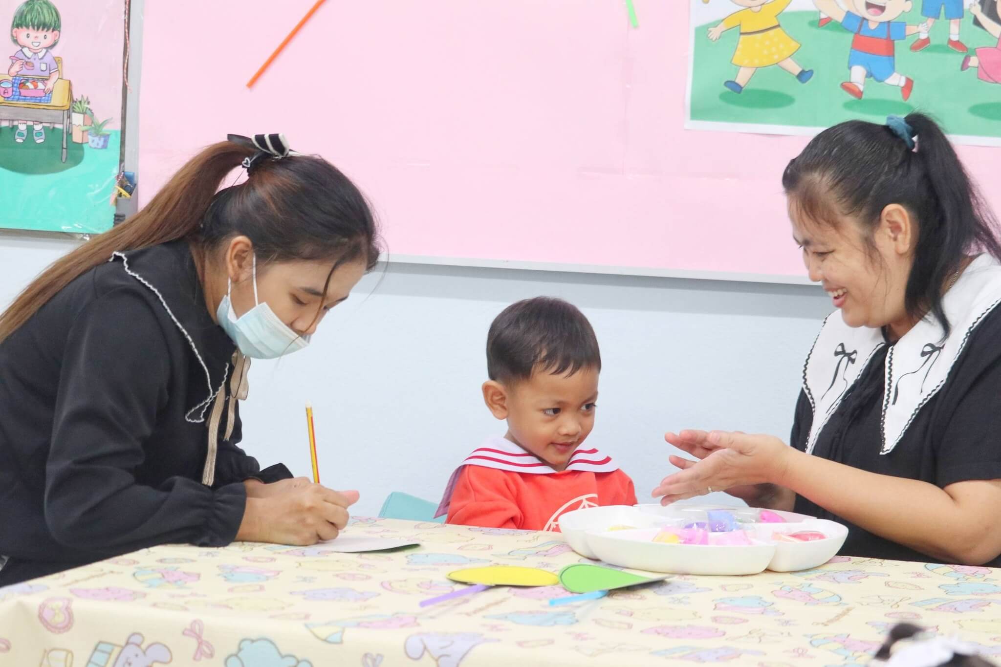 thunyawit-parent-teaching-kindergarten-2568-005