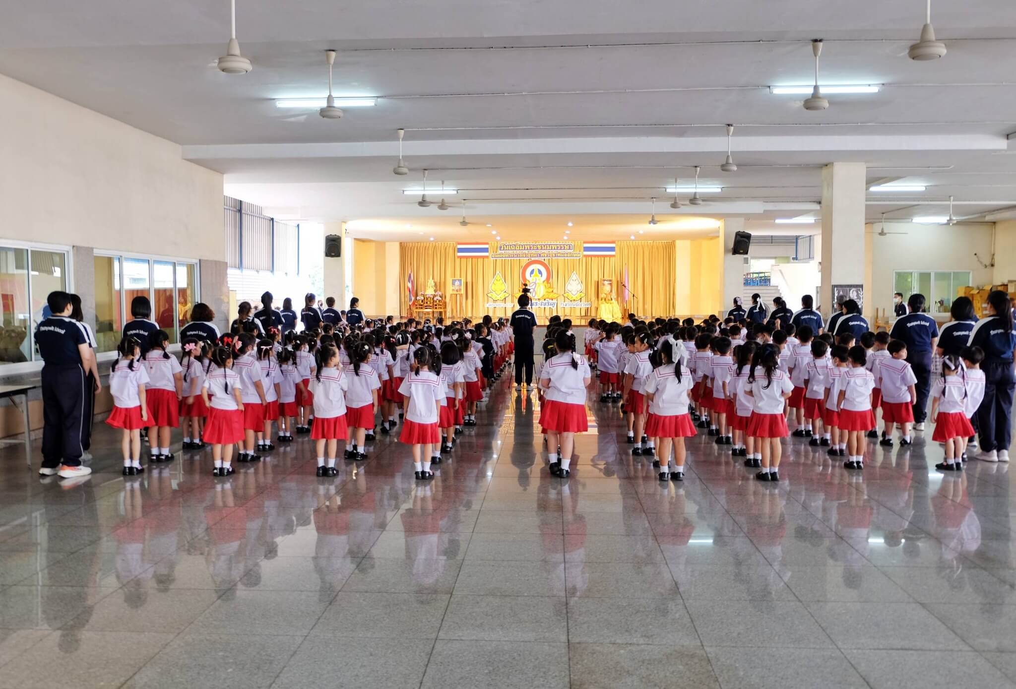 queen-suthida-birthday-2026-thunyawit-school-04